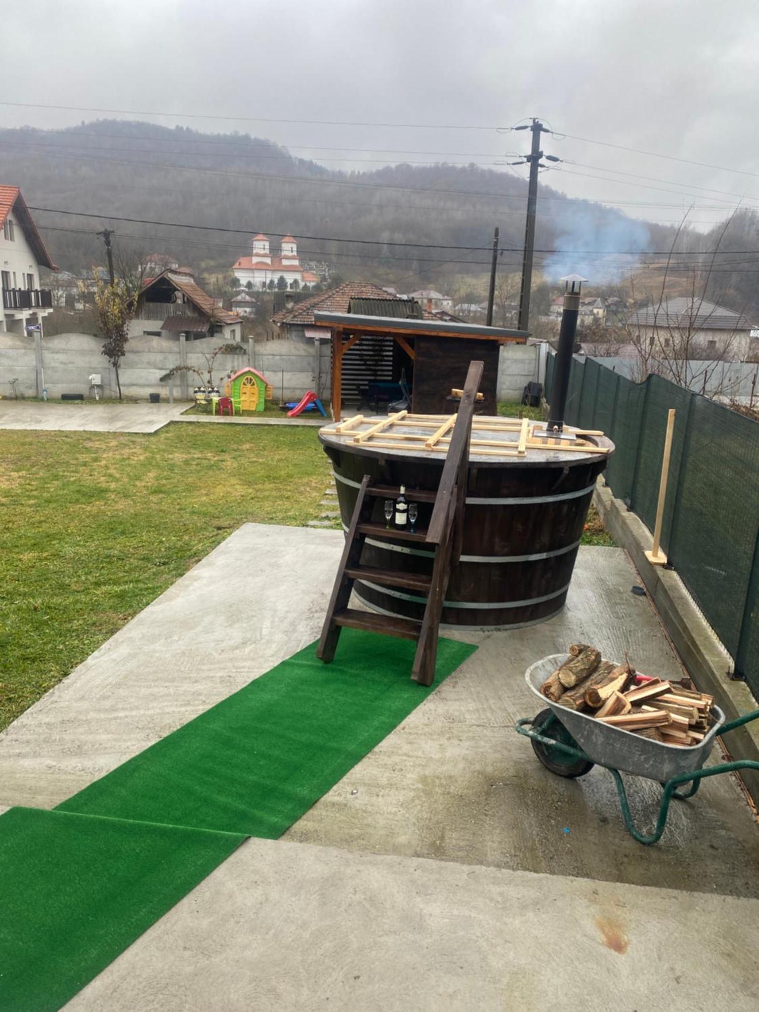 Cabana Evay Ocnele Mari Bagian luar foto